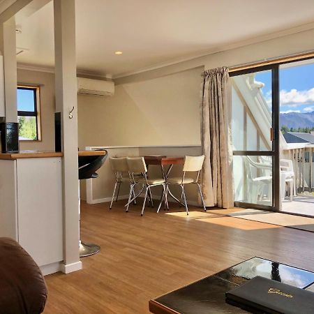 Family Apartment With Mountain Views Twizel Exterior photo